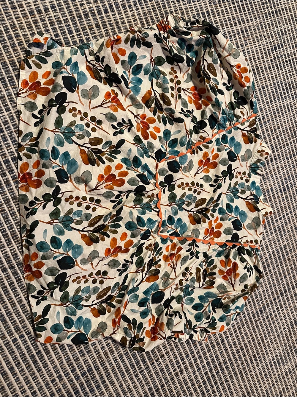 entro Multicolor Floral Puff-Sleeve Peasant Blouse - Cream Base - Picture 5 of 5